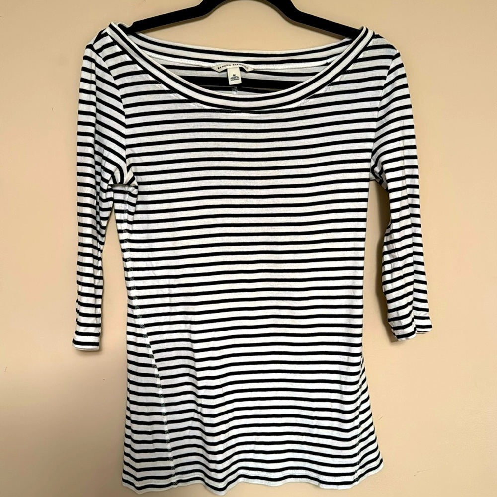 EUC Beautiful Boat Neck Three-quarter length Tee